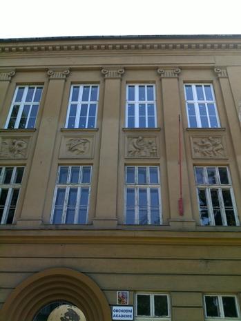 Montáž plastových oken,Obchodní Akademie Olomouc 3