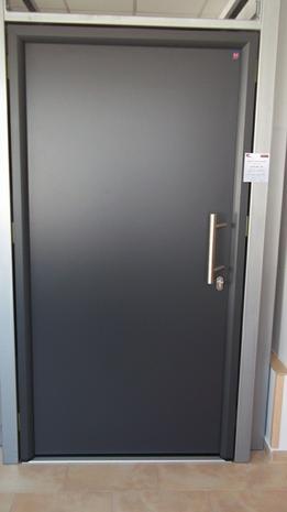 Ocelové dveře Hörmann,Prodejna  1