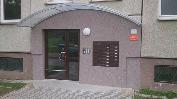 Revitalizace vstupů panelového domu,ul.Stiborova Olomouc 2