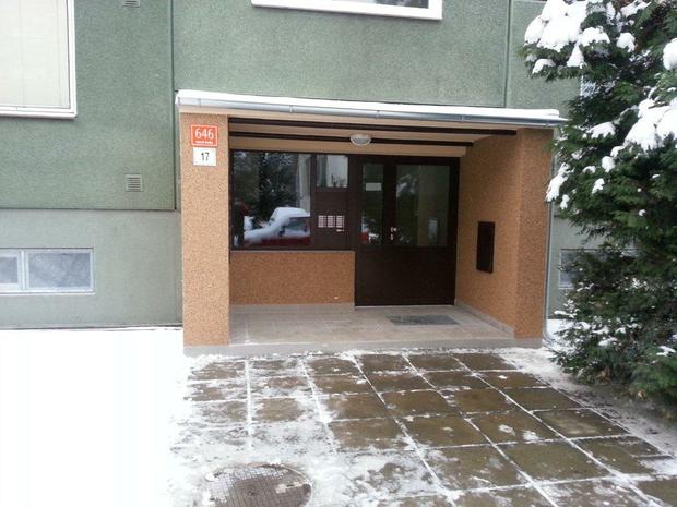 Revitalizace vstupů panelového domu,Rožňavská, Olomouc 9