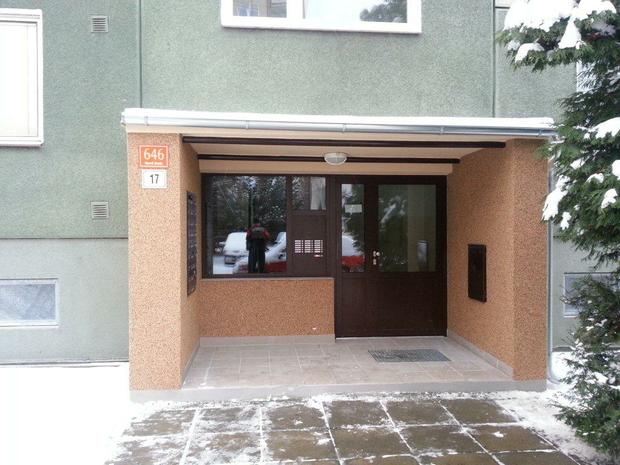 Revitalizace vstupů panelového domu,Rožňavská, Olomouc 10